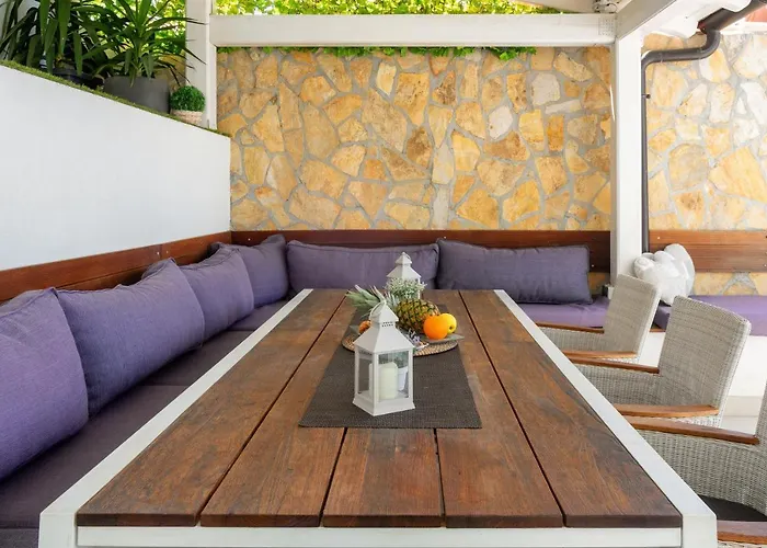 Amos With Private Pool Hvar Town