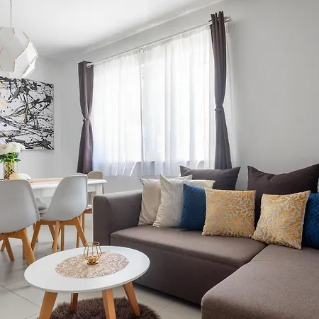 Apartman Amos With Private Pool *