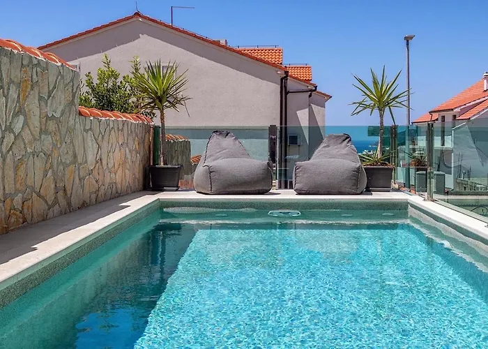 Amos With Private Pool * هفار