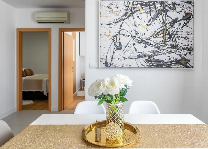 Amos With Private Pool هفار